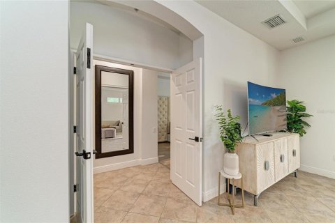 Copropriété à vendre à Lakewood Ranch, Floride: 3 chambres, 217.76 m2 № 2398996 - photo 12
