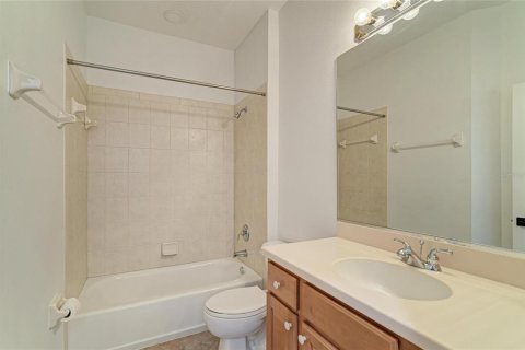 Copropriété à vendre à Lakewood Ranch, Floride: 3 chambres, 217.76 m2 № 2398996 - photo 19