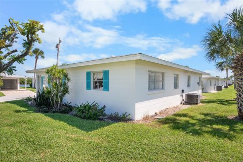 Copropriété à vendre à Englewood, Floride: 2 chambres, 110.37 m2 № 2415162 - photo 30