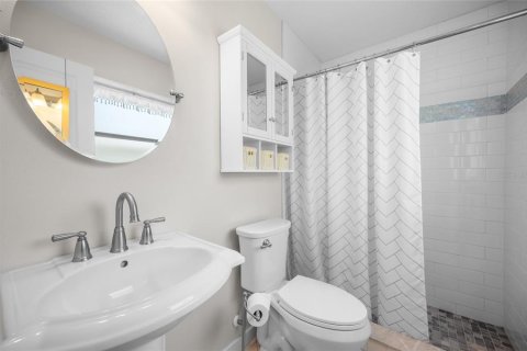 Copropriété à vendre à Englewood, Floride: 2 chambres, 110.37 m2 № 2415162 - photo 10