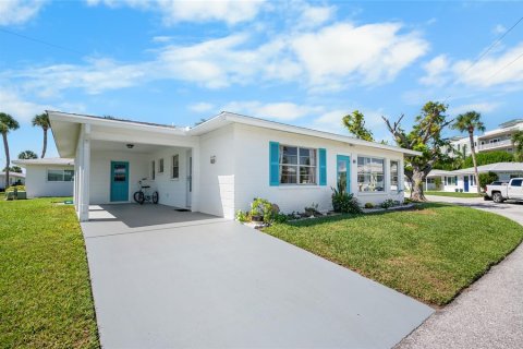 Copropriété à vendre à Englewood, Floride: 2 chambres, 110.37 m2 № 2415162 - photo 28