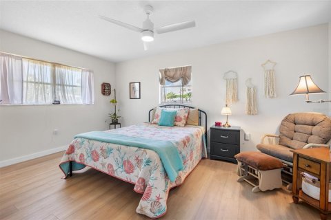 Copropriété à vendre à Englewood, Floride: 2 chambres, 110.37 m2 № 2415162 - photo 8