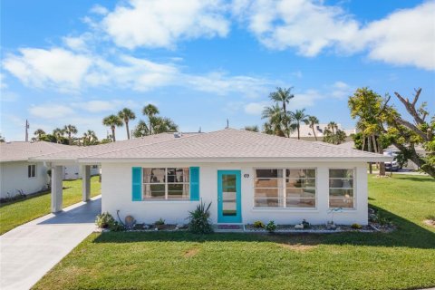 Copropriété à vendre à Englewood, Floride: 2 chambres, 110.37 m2 № 2415162 - photo 2