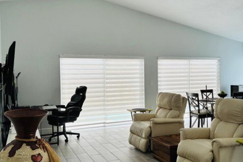 Villa ou maison à vendre à Pembroke Pines, Floride: 3 chambres, 150.87 m2 № 2402018 - photo 9