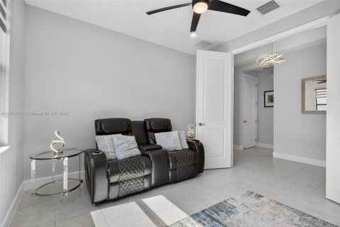 House in Port St. Lucie, Florida 3 bedrooms, 163.6 sq.m. № 1891076 - photo 27