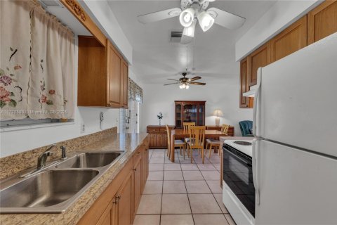 Copropriété à vendre à Hollywood, Floride: 1 chambre, 55.74 m2 № 1961155 - photo 7