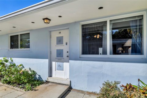 Copropriété à vendre à Hollywood, Floride: 1 chambre, 55.74 m2 № 1961155 - photo 2