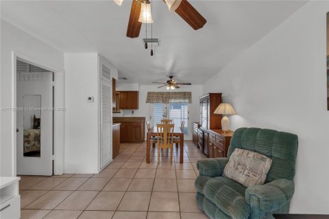 Copropriété à vendre à Hollywood, Floride: 1 chambre, 55.74 m2 № 1961155 - photo 16