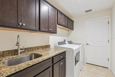 House in Belleview, Florida 3 bedrooms, 158.12 sq.m. № 2237381 - photo 12