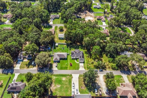 House in Belleview, Florida 3 bedrooms, 158.12 sq.m. № 2237381 - photo 15
