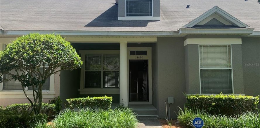 Townhouse in Orlando, Florida 3 bedrooms, 147.16 sq.m. № 1760095