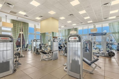 Copropriété à vendre à Miami, Floride: 44.96 m2 № 1968925 - photo 13