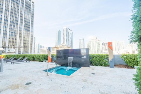 Copropriété à vendre à Miami, Floride: 44.96 m2 № 1968925 - photo 16