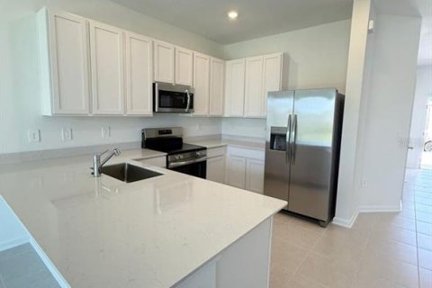Touwnhouse à louer à Kissimmee, Floride: 3 chambres, 170.38 m2 № 2150540 - photo 3