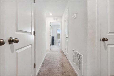 Townhouse in Gibsonton, Florida 3 bedrooms, 136.66 sq.m. № 1725052 - photo 13