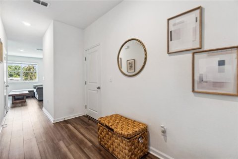 Townhouse in Gibsonton, Florida 3 bedrooms, 136.66 sq.m. № 1725052 - photo 4