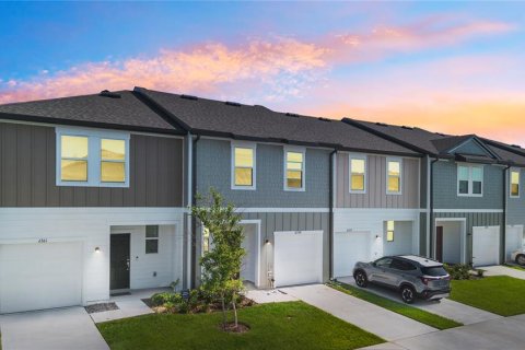 Townhouse in Gibsonton, Florida 3 bedrooms, 136.66 sq.m. № 1725052 - photo 28