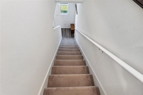 Townhouse in Gibsonton, Florida 3 bedrooms, 136.66 sq.m. № 1725052 - photo 12