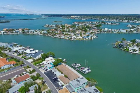 Terreno en venta en Indian Rocks Beach, Florida № 2098488 - foto 15