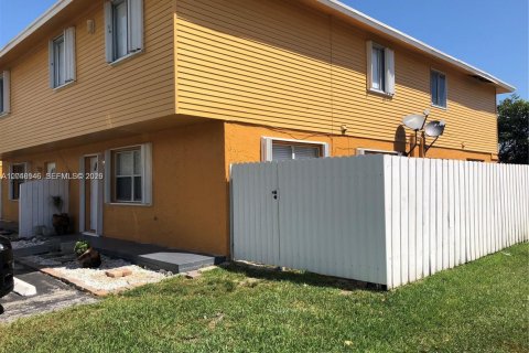 Copropriété à vendre à Homestead, Floride: 3 chambres, 108.42 m2 № 2240820 - photo 2