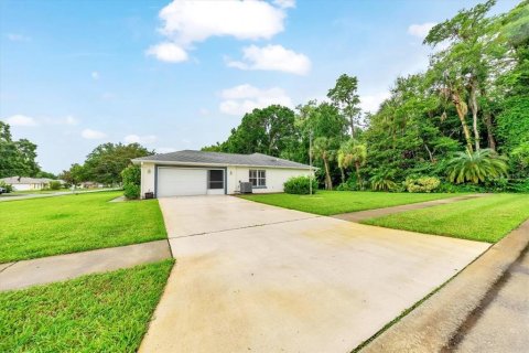 House in Port Orange, Florida 3 bedrooms, 164.34 sq.m. № 1797182 - photo 6