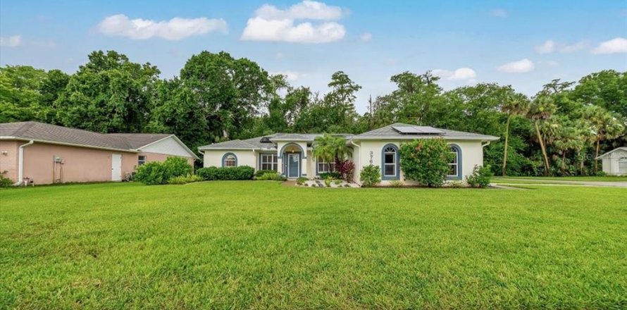 House in Port Orange, Florida 3 bedrooms, 164.34 sq.m. № 1797182