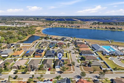 House in Ruskin, Florida 4 bedrooms, 145.86 sq.m. № 2212624 - photo 5