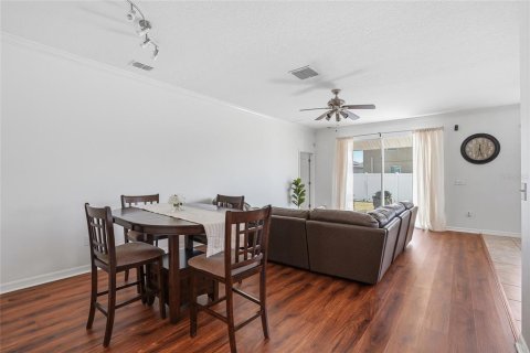 House in Ruskin, Florida 4 bedrooms, 145.86 sq.m. № 2212624 - photo 10