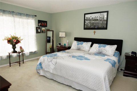 House in Minneola, Florida 4 bedrooms, 215.53 sq.m. № 1905452 - photo 19