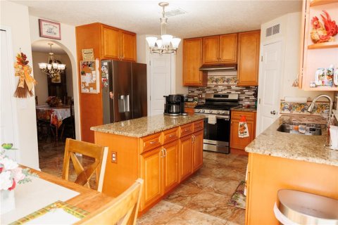 House in Minneola, Florida 4 bedrooms, 215.53 sq.m. № 1905452 - photo 8