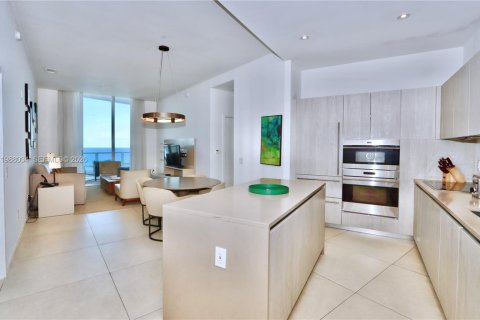 Copropriété à vendre à Hollywood, Floride: 2 chambres, 109.53 m2 № 2050980 - photo 5