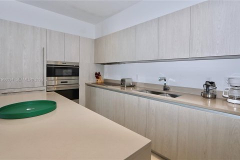 Copropriété à vendre à Hollywood, Floride: 2 chambres, 109.53 m2 № 2050980 - photo 12