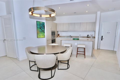 Copropriété à vendre à Hollywood, Floride: 2 chambres, 109.53 m2 № 2050980 - photo 15