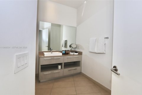 Copropriété à vendre à Hollywood, Floride: 2 chambres, 109.53 m2 № 2050980 - photo 23