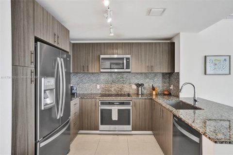 Купить кондоминиум в Дорал, Флорида 2 спальни, 94.39м2, № 1864928 - фото 7