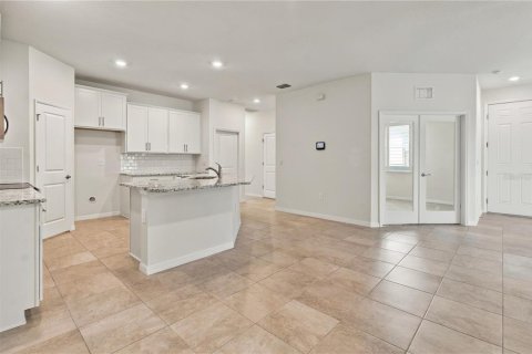 Villa ou maison à louer à Lakewood Ranch, Floride: 3 chambres, 145.76 m2 № 2419814 - photo 11
