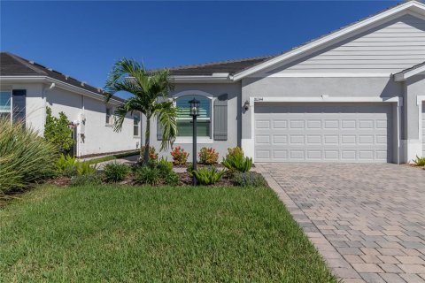 Villa ou maison à louer à Lakewood Ranch, Floride: 3 chambres, 145.76 m2 № 2419814 - photo 5