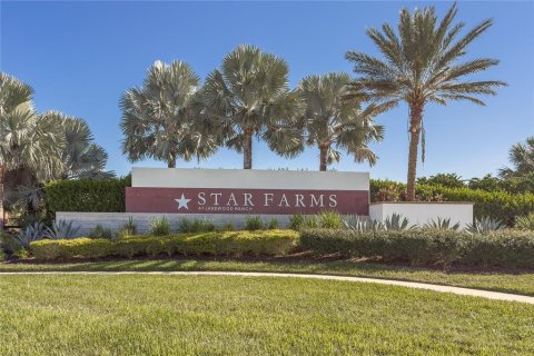 Villa ou maison à louer à Lakewood Ranch, Floride: 3 chambres, 145.76 m2 № 2419814 - photo 2