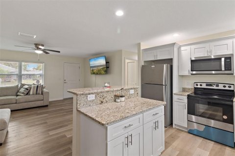 House in Arcadia, Florida 3 bedrooms, 120.77 sq.m. № 1881411 - photo 5