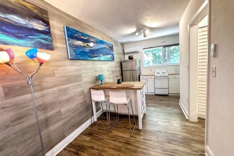 Apartment in Miami, Florida 36.42 sq.m. № 2000709 - photo 14