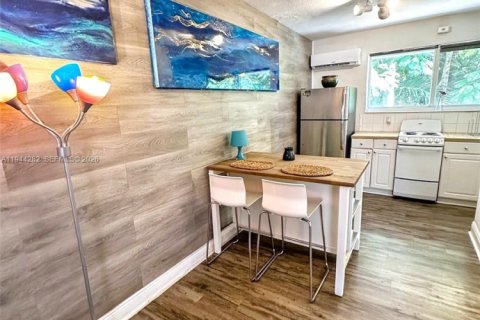 Apartment in Miami, Florida 36.42 sq.m. № 2000709 - photo 12