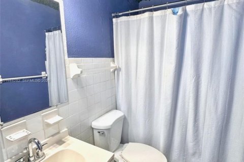 Apartment in Miami, Florida 36.42 sq.m. № 2000709 - photo 6