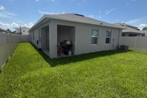 House in Sanford, Florida 4 bedrooms, 155.89 sq.m. № 2201063 - photo 26