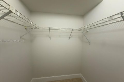 Снять в аренду квартиру в Хайалиа, Флорида 2 спальни, 89.19м2, № 2060373 - фото 14