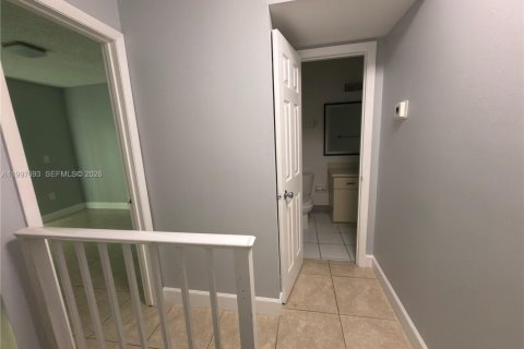 Снять в аренду квартиру в Хайалиа, Флорида 2 спальни, 89.19м2, № 2060373 - фото 19