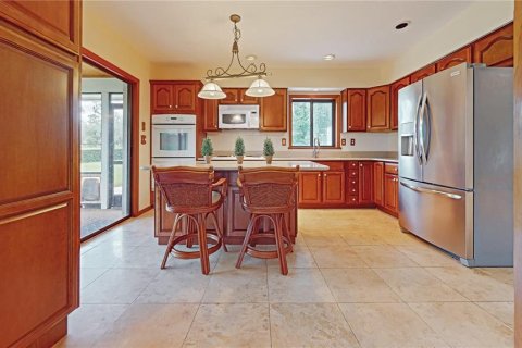 House in Haines City, Florida 3 bedrooms, 216.56 sq.m. № 1796836 - photo 9