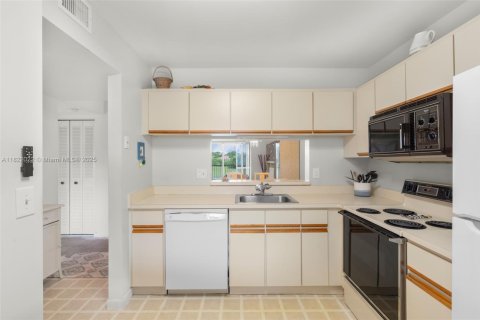 Condo in Margate, Florida, 2 bedrooms  № 1783826 - photo 5