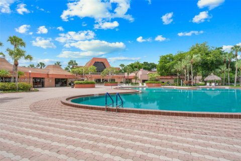 Condo in Margate, Florida, 2 bedrooms  № 1783826 - photo 25