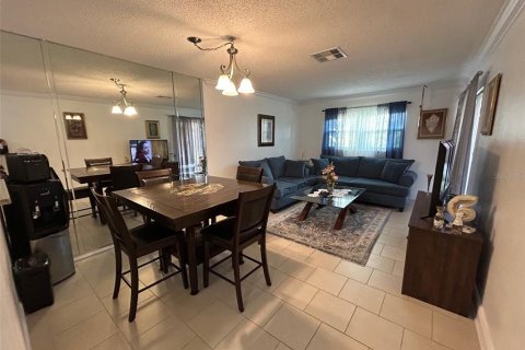 House in Clearwater, Florida 1 bedroom, 59.83 sq.m. № 1724510 - photo 6