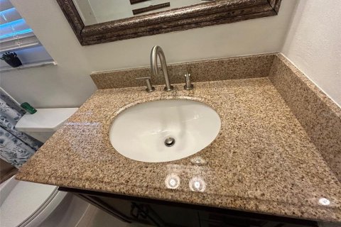 House in Clearwater, Florida 1 bedroom, 59.83 sq.m. № 1724510 - photo 21